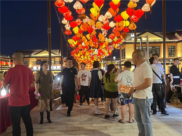 興商貿(mào) 促消費(fèi) 惠民生！景德鎮(zhèn)這里的夜市很火爆！