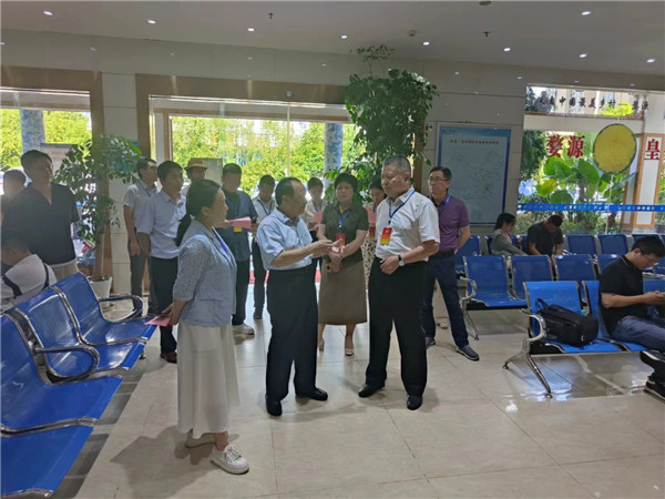 市政協(xié)開展“加快旅游集散體系建設(shè)，助力夜經(jīng)濟(jì)高質(zhì)量發(fā)展”專題調(diào)研